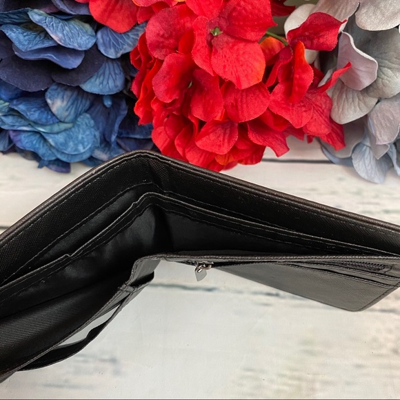 Vegan Leather Attack On Titan Wallet - Picture 9 of 11